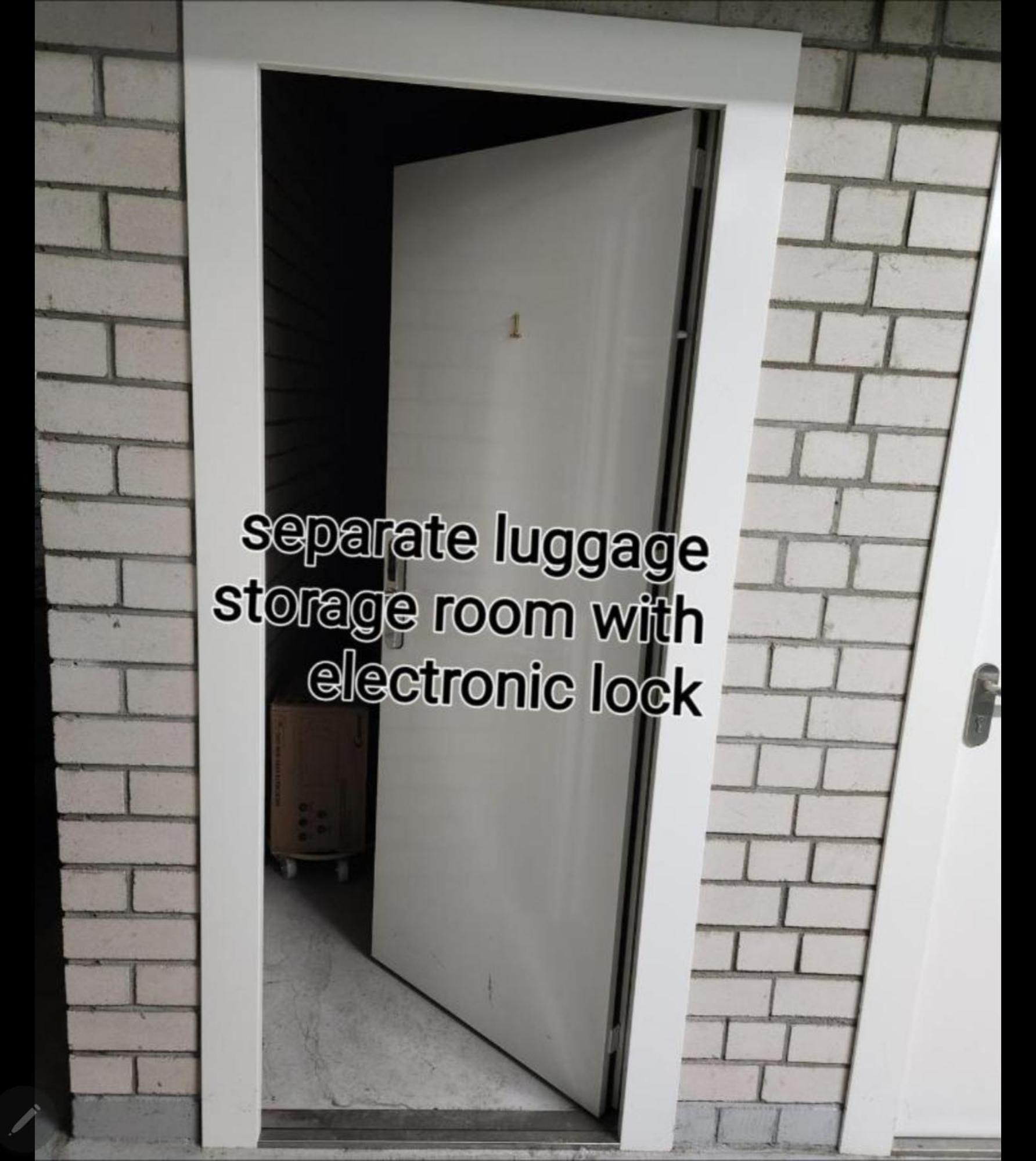 Happy Inn Classical Style, Self Check-In, Parking In The Underground Garage Vilnius Exterior photo